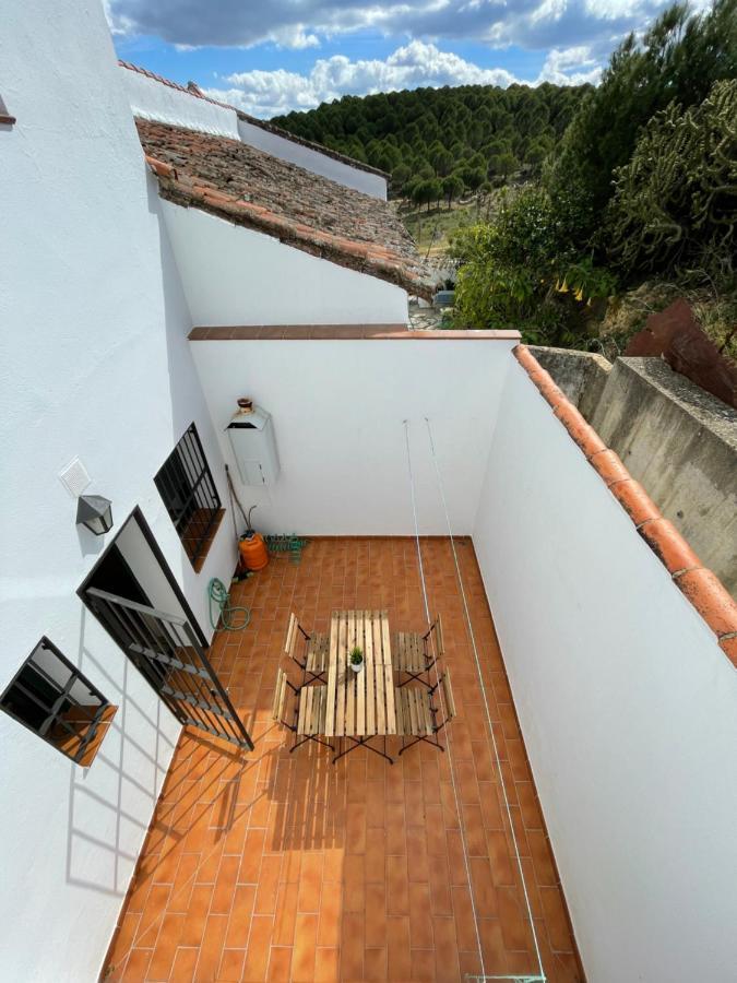 Agradable casa rural con chimenea en interior Higuera De La Sierra  Exterior foto